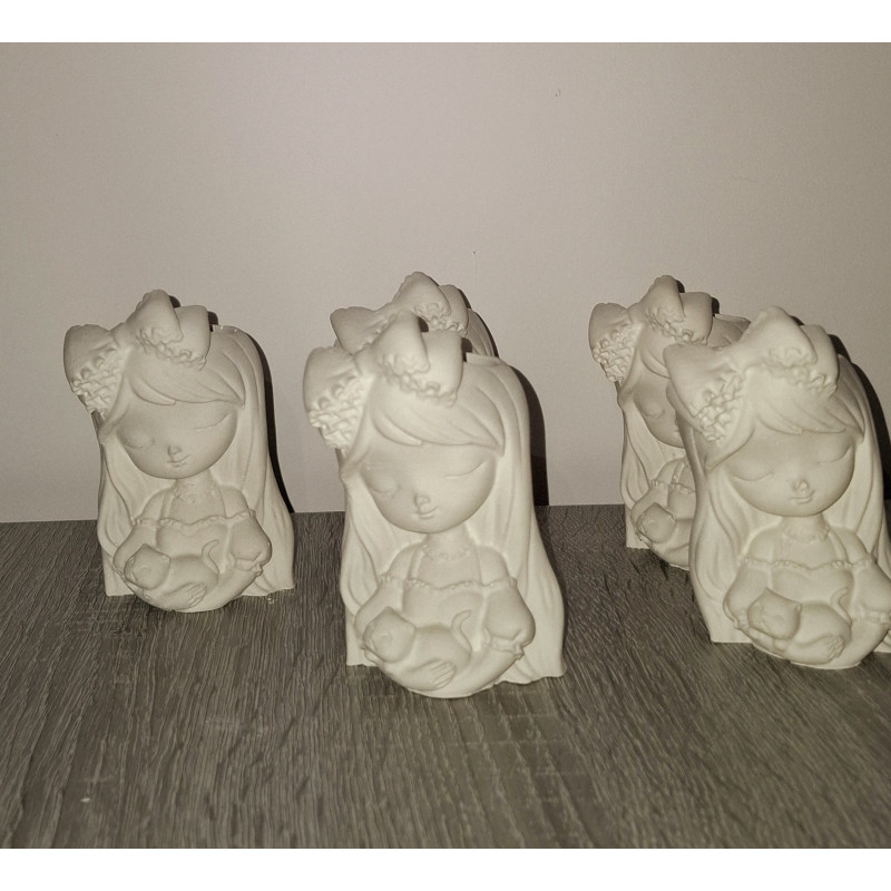 Fetița cu pisica - mini vază din ipsos nepictată