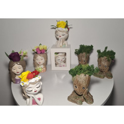 Mini vaze pictate și decorate manua